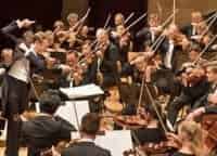 Берлинский-филармонический-оркестр-на-фестивалях-Европы-Рёрус-Концерт-для-скрипки-Мендельсона,-пьеса-Веслефрик-Бьярне-Брустада,-Григ-Утро-в-горах