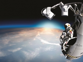 программа Русский Экстрим: Космический прыжок Red Bull Stratos с Феликсом Баумгартнером