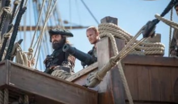 Пиратка-и-капитан-Морские-друзья