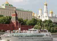 Прогулка-на-яхте-по-Москва-реке