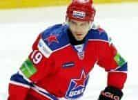 Российский-хоккеист-Алексей-Яшин