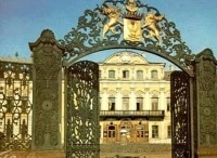 Санкт-Петербургский-музей-театрального-и-музыкального-искусства