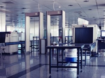 Служба-безопасности-аэропорта:-Бразилия-и-Перу-Нейтрализация-трех-наркокурьеров