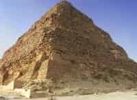 Спасение-старейшей-пирамиды-Египта