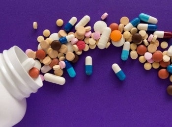 Vitamin-Pills:-Miracle-or-Myth?
