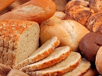 Хлеб!-Есть!-Овощная-капоната-с-зеленой-сальсой-Тосканский-хлеб
