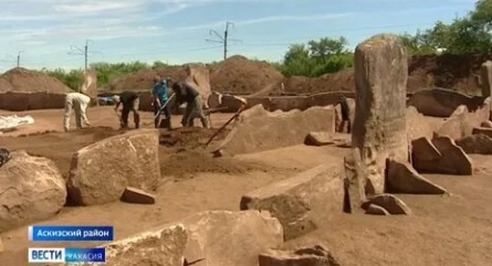 Археологические памятники Хакасии кадры