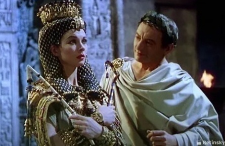 Цезарь и Клеопатра кадры