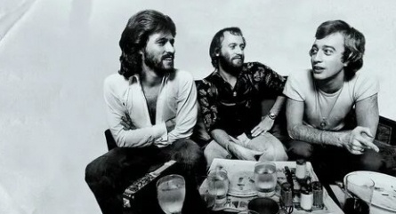 История группы Bee Gees: Как собрать разбитое сердце кадры