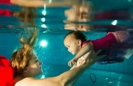 Как правильно выбрать бассейн для ребенка  кадры