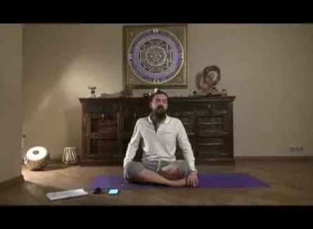 Кундалини-йога с Алексеем Меркуловым кадры
