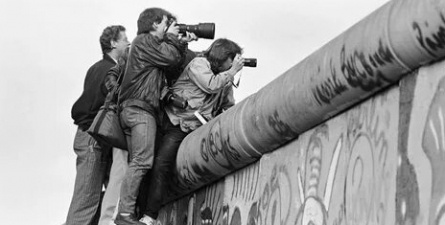 Прощай, Берлинская стена кадры