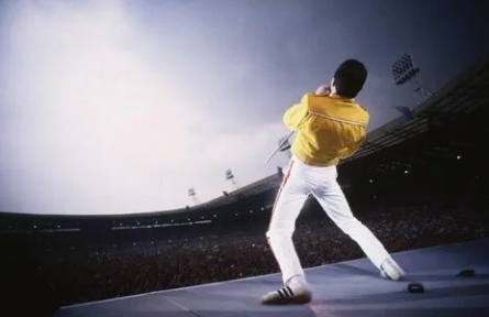 Queen: Live at Wembley Stadium кадры