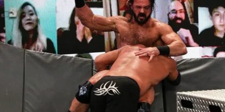 WWE Королевская битва кадры