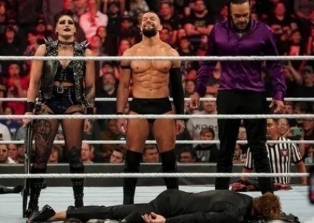WWE Судный день кадры