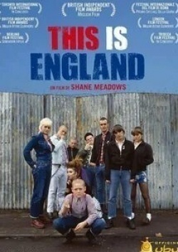 кадр из фильма Это — Англия