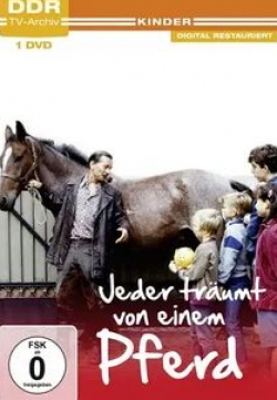 кадр из фильма Каждый мечтает о лошади