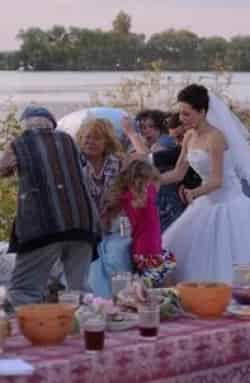 кадр из фильма Непутевая невестка