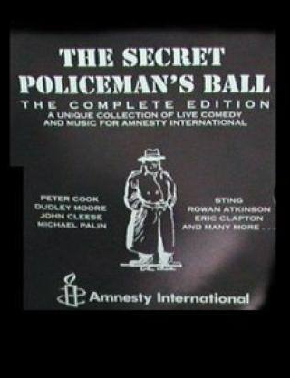 Джон Клиз и фильм Третья пуля агента тайной полиции (1987)
